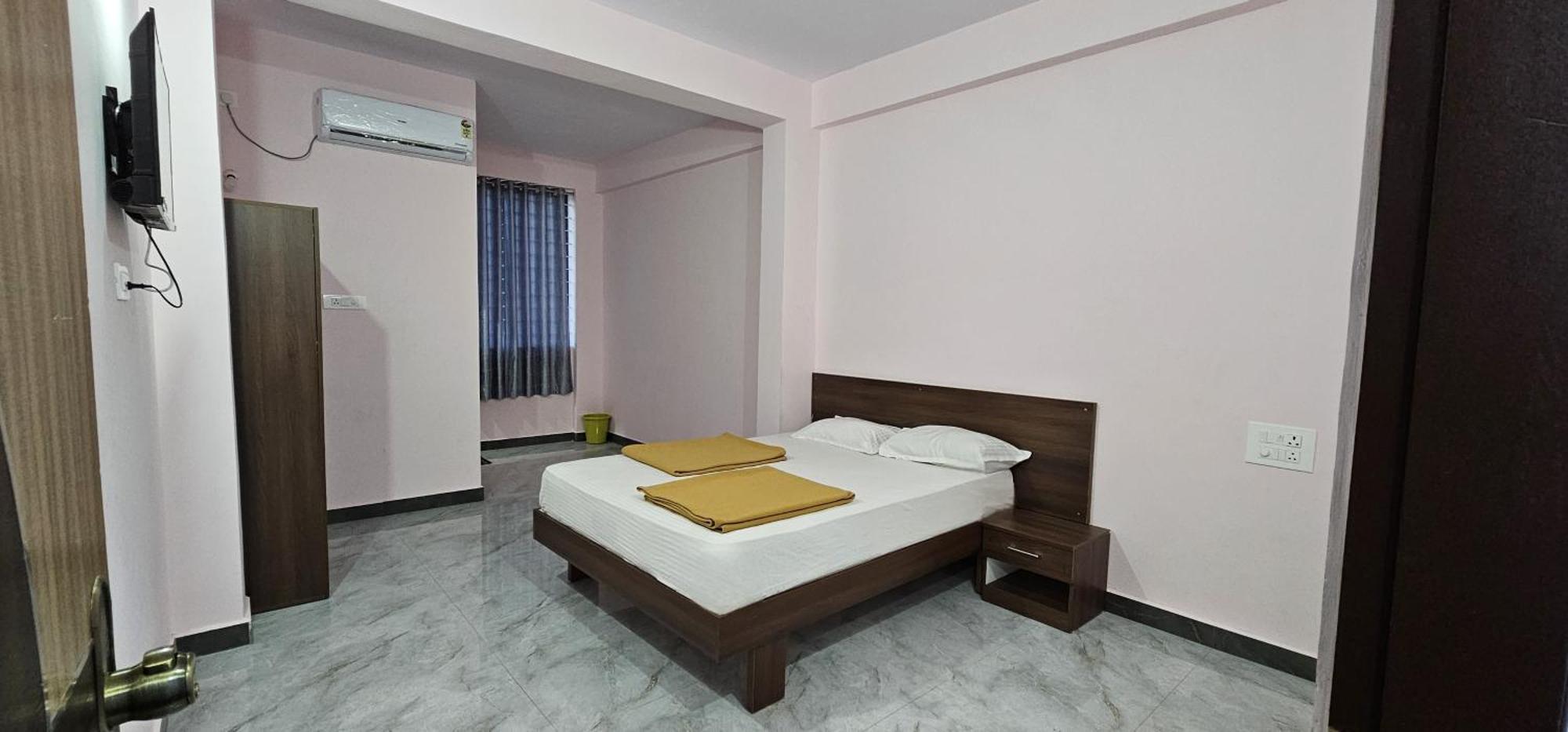 Golden Palace Residency Belagula Exterior foto